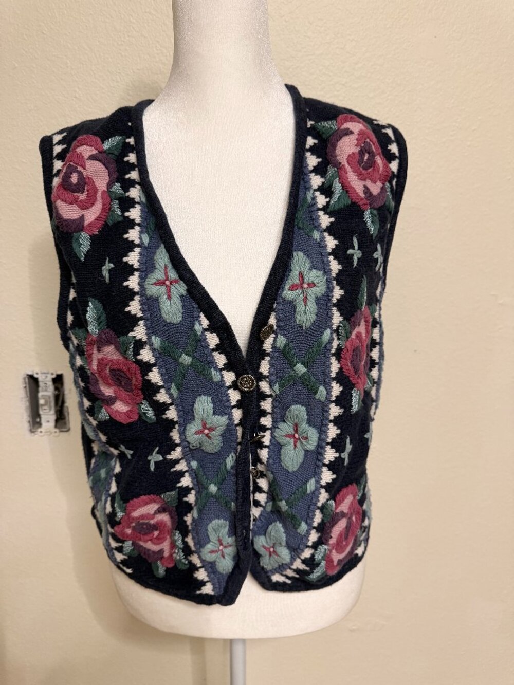 Vintage Y2K Christopher & Banks Hand-Embroidered Floral Vest Size Medium